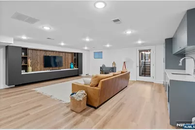 10 Bright Street 1 #1, Jersey City, NJ 07302 - Photo 35