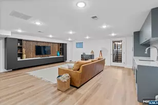 10 Bright Street 1, Jersey City, NJ 07302 - Photo 35