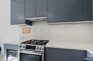 10 Bright Street 1, Jersey City, NJ 07302 - Photo 11