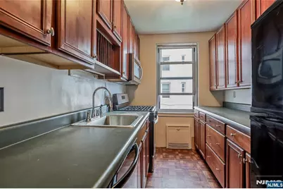 8400 Jfk Blvd E 2B #2B, North Bergen, NJ 07047 - Photo 13