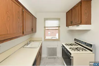 50 S 1st Street 3A #3A, Bergenfield, NJ 07621 - Photo 9