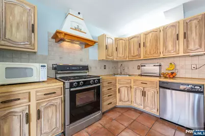 16 Brookside Heights 16G #16G, Wanaque, NJ 07465 - Photo 5