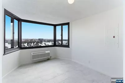 326 Prospect Avenue 6E #6E, Hackensack, NJ 07601 - Photo 5