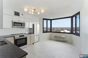 326 Prospect Ave 6E, Hackensack, NJ 07601 - Photo 3