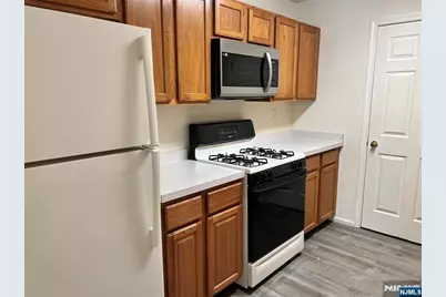 1142 Stafford Street, Mahwah, NJ 07430 - Photo 7