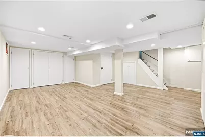 125 Henry Street, Hasbrouck Heights, NJ 07604 - Photo 25