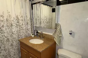 542 Prospect Pl, Lyndhurst Township, NJ 07071 - Photo 7