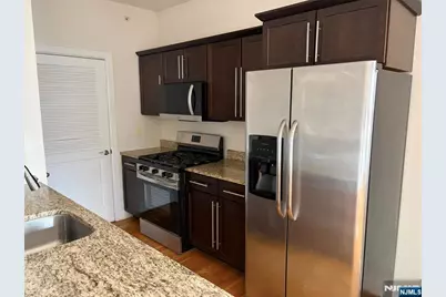 5501 Hudson Avenue 401 #401, West New York, NJ 07093 - Photo 9