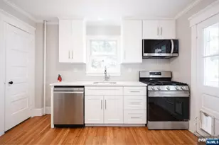 754 Wyckoff Ave, Wyckoff Township, NJ 07481 - Photo 9