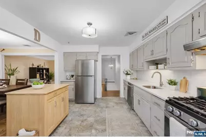 147 Pine Avenue, New Milford, NJ 07646 - Photo 15