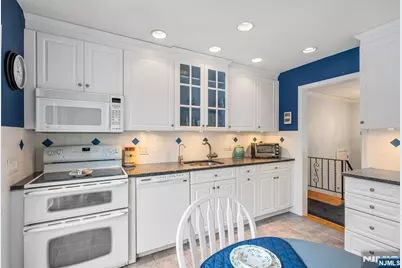 49 School Street, Washington Township, NJ 07676 - Photo 13