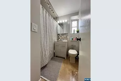 2345 Linwood Avenue 5F #5F, Fort Lee, NJ 07024 - Photo 15