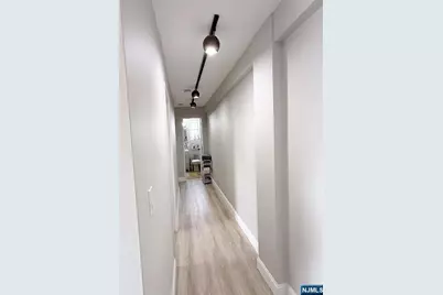 2345 Linwood Avenue 5F #5F, Fort Lee, NJ 07024 - Photo 5