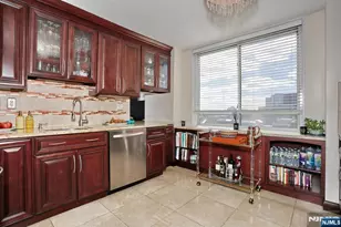 160 Overlook Ave 4C, Hackensack, NJ 07601 - Photo 25