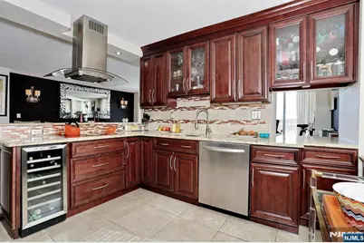 160 Overlook Avenue 4C #4C, Hackensack, NJ 07601 - Photo 25