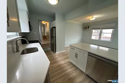 8 Laird Place 1 #1, Cliffside Park, NJ 07010 - Photo 5