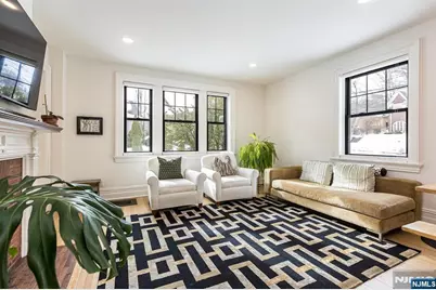 11 Upper Mountain Avenue, Montclair, NJ 07042 - Photo 11