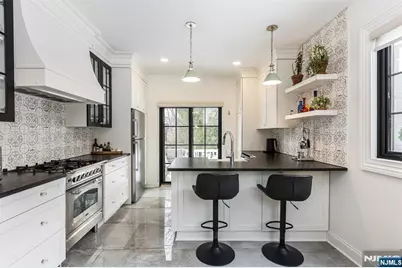 11 Upper Mountain Avenue, Montclair, NJ 07042 - Photo 19