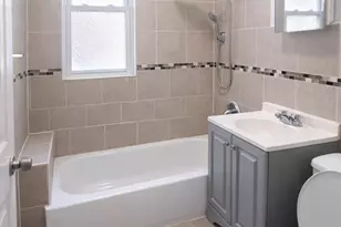 54-56 Lindsley Pl 1R, East Orange, NJ 07018 - Photo 1