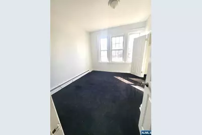 54-56 Lindsley Place 1R #1R, East Orange, NJ 07018 - Photo 3