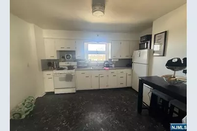 221 Orient Way 2R #2R, Lyndhurst Township, NJ 07071 - Photo 7