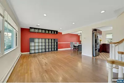 18-00 Scialla Court, Fair Lawn, NJ 07410 - Photo 7