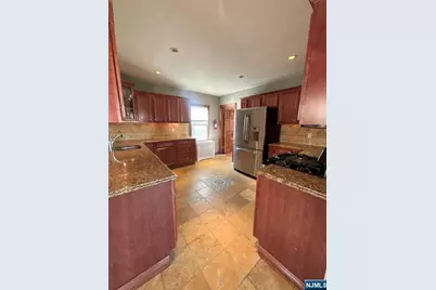 187 Holt Street, Hackensack, NJ 07601 - Photo 5