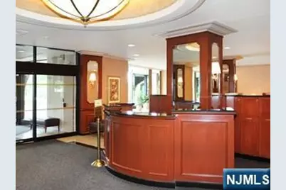 2000 Linwood Avenue 10J #10J, Fort Lee, NJ 07024 - Photo 19