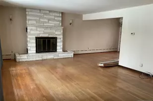 45 River Blvd, Little Falls Township, NJ 07424 - Photo 3