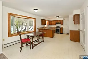 468 Old Tappan Rd, Old Tappan, NJ 07675 - Photo 5