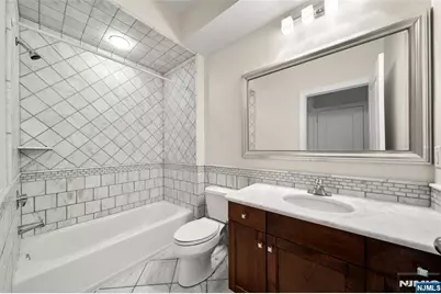 255 Laird 1 #1, Cliffside Park, NJ 07010 - Photo 11