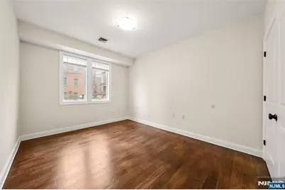 255 Laird 1 #1, Cliffside Park, NJ 07010 - Photo 13