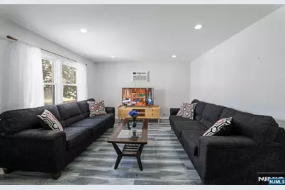 70 Teaneck Road, Ridgefield Park, NJ 07660 - Photo 5