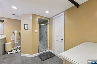 51 Sicomac Road, North Haledon, NJ 07508 - Photo 15