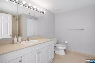 100 Old Palisade Road 2508, Fort Lee, NJ 07024 - Photo 9