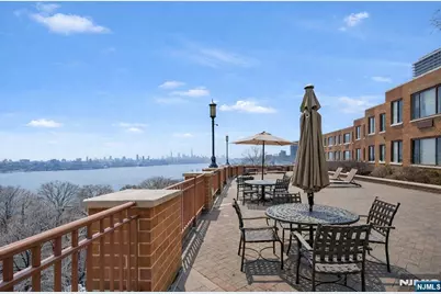 100 Old Palisade Road 2508 #2508, Fort Lee, NJ 07024 - Photo 15