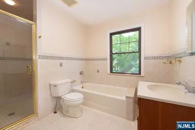 208 Saint Nicholas Avenue, Englewood, NJ 07631 - Photo 15