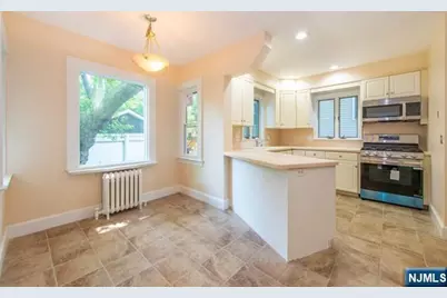 208 Saint Nicholas Avenue, Englewood, NJ 07631 - Photo 9