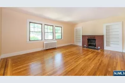 208 Saint Nicholas Avenue, Englewood, NJ 07631 - Photo 3