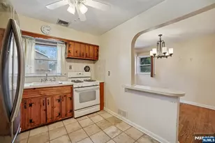 18 Byrne Pl, Bergenfield, NJ 07621 - Photo 7