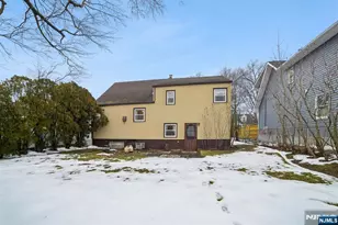 18 Byrne Pl, Bergenfield, NJ 07621 - Photo 29