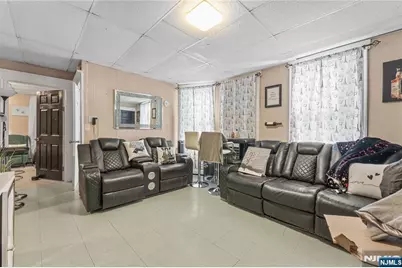 160 Burgess Place, Passaic, NJ 07055 - Photo 13