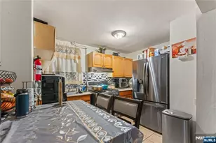 160 Burgess Pl, Passaic, NJ 07055 - Photo 7