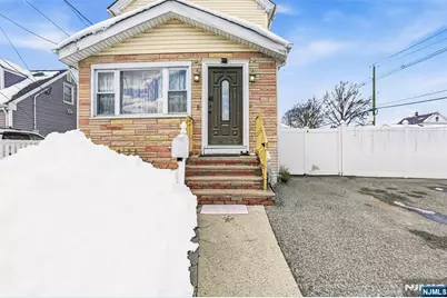 41 15th Avenue, Elmwood Park, NJ 07407 - Photo 27