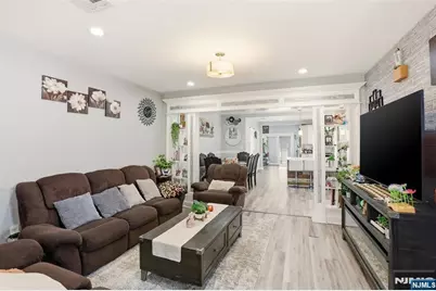 41 15th Avenue, Elmwood Park, NJ 07407 - Photo 5