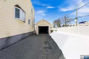 41 15th Ave, Elmwood Park, NJ 07407 - Photo 27