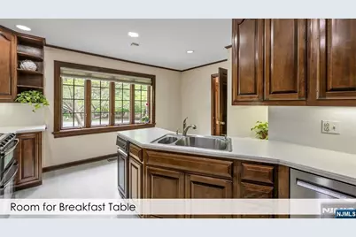 112 Edgewood Road, Allendale, NJ 07401 - Photo 9