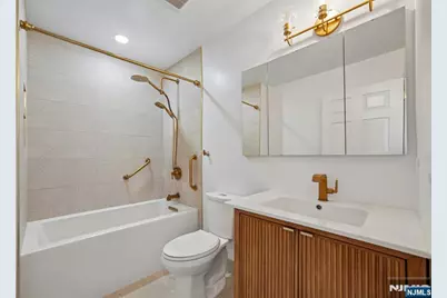 2106 Henry Court, Mahwah, NJ 07430 - Photo 13