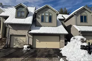 102 Aspen Ct T002, Norwood, NJ 07648 - Photo 1