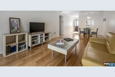 707 Thoreau Court, Mahwah, NJ 07430 - Photo 5